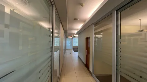 WhatsApp Image 2025-10-23 at 13.52.46 (3).